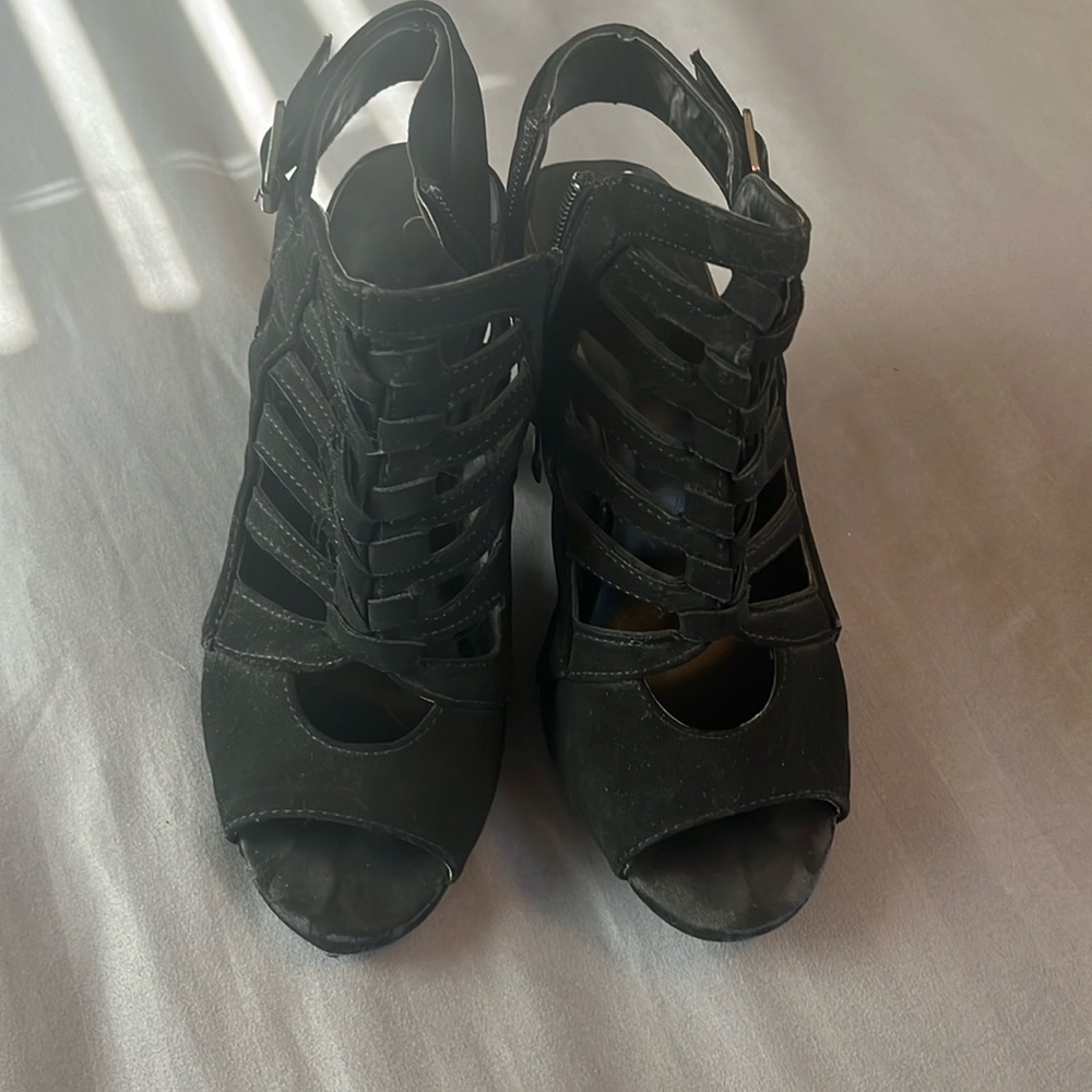 Women’s dress heels